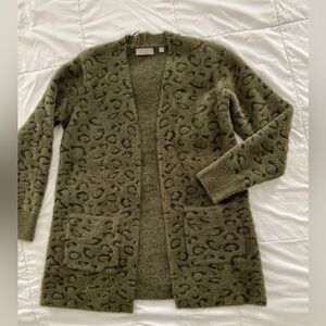 Evolution by Cyrus Cheetah green/black sweater cardigan Small